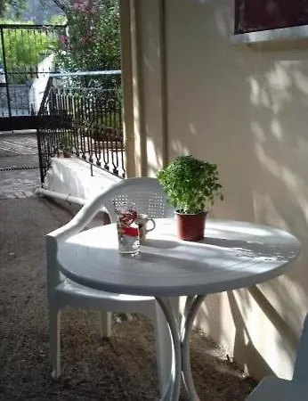 Karya House * Kariá