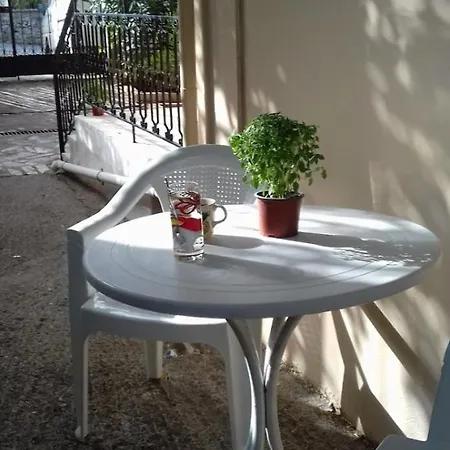 Karya House * Kariá