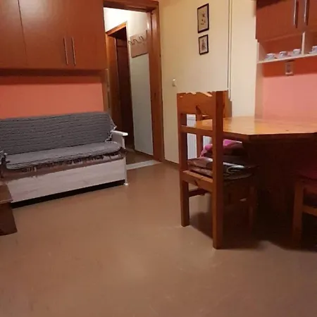 Karya House Καρυά